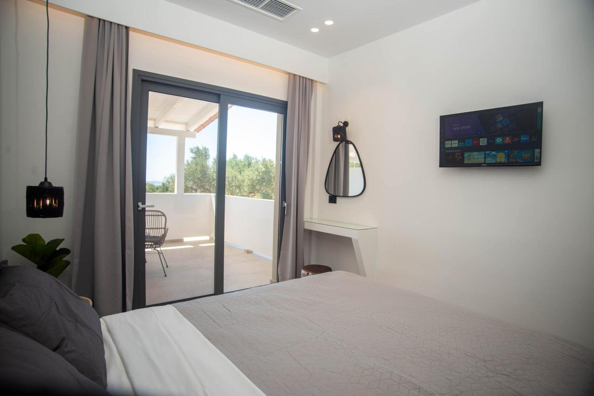 Marea Luxury Suites - Tramontana Koríthion 外观 照片