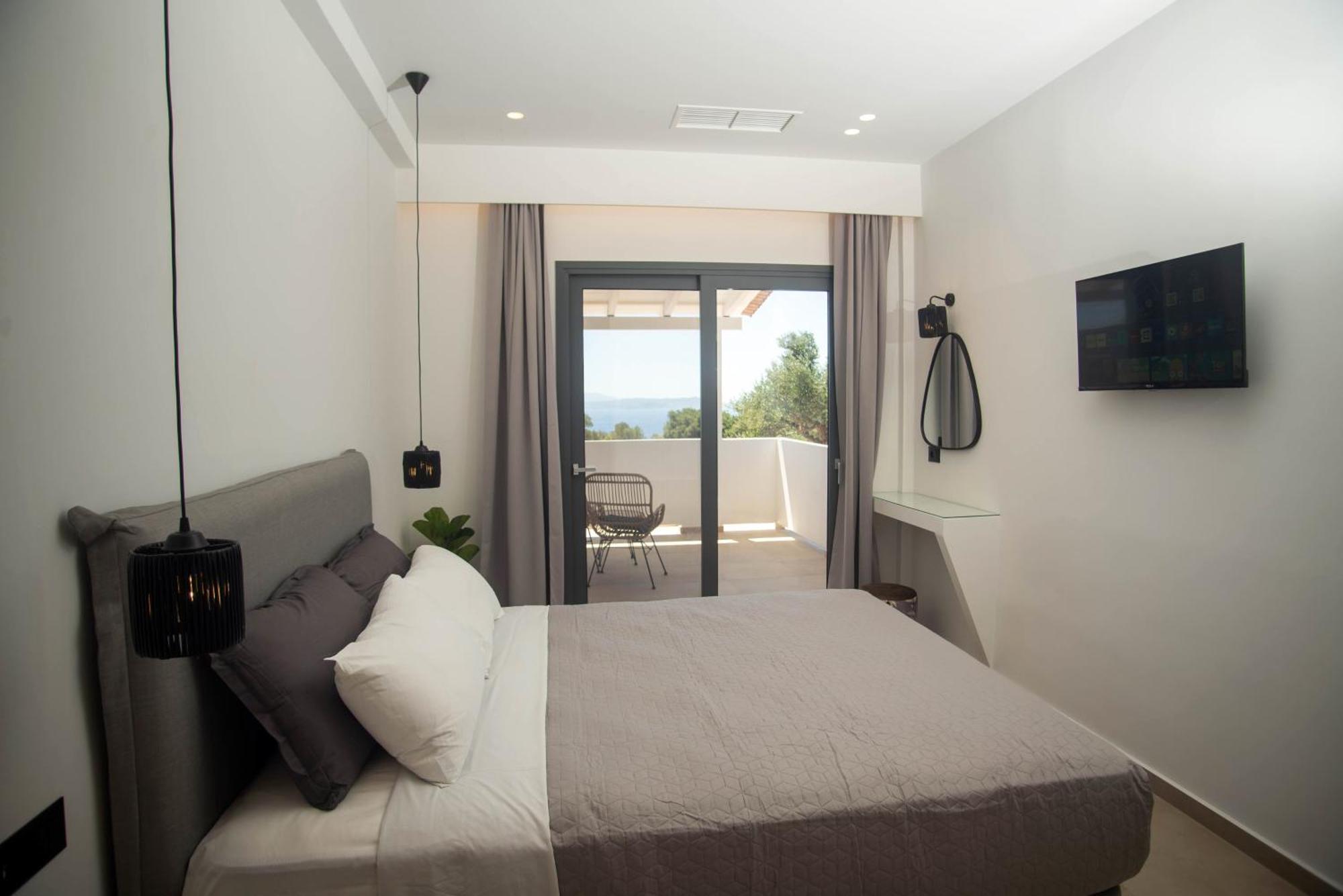 Marea Luxury Suites - Tramontana Koríthion 外观 照片
